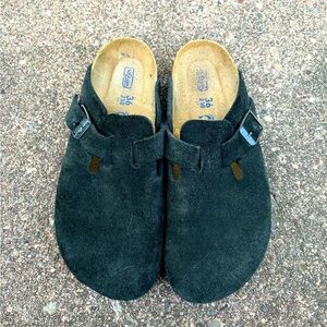 Birkenstock Black suede Boston clog size 36